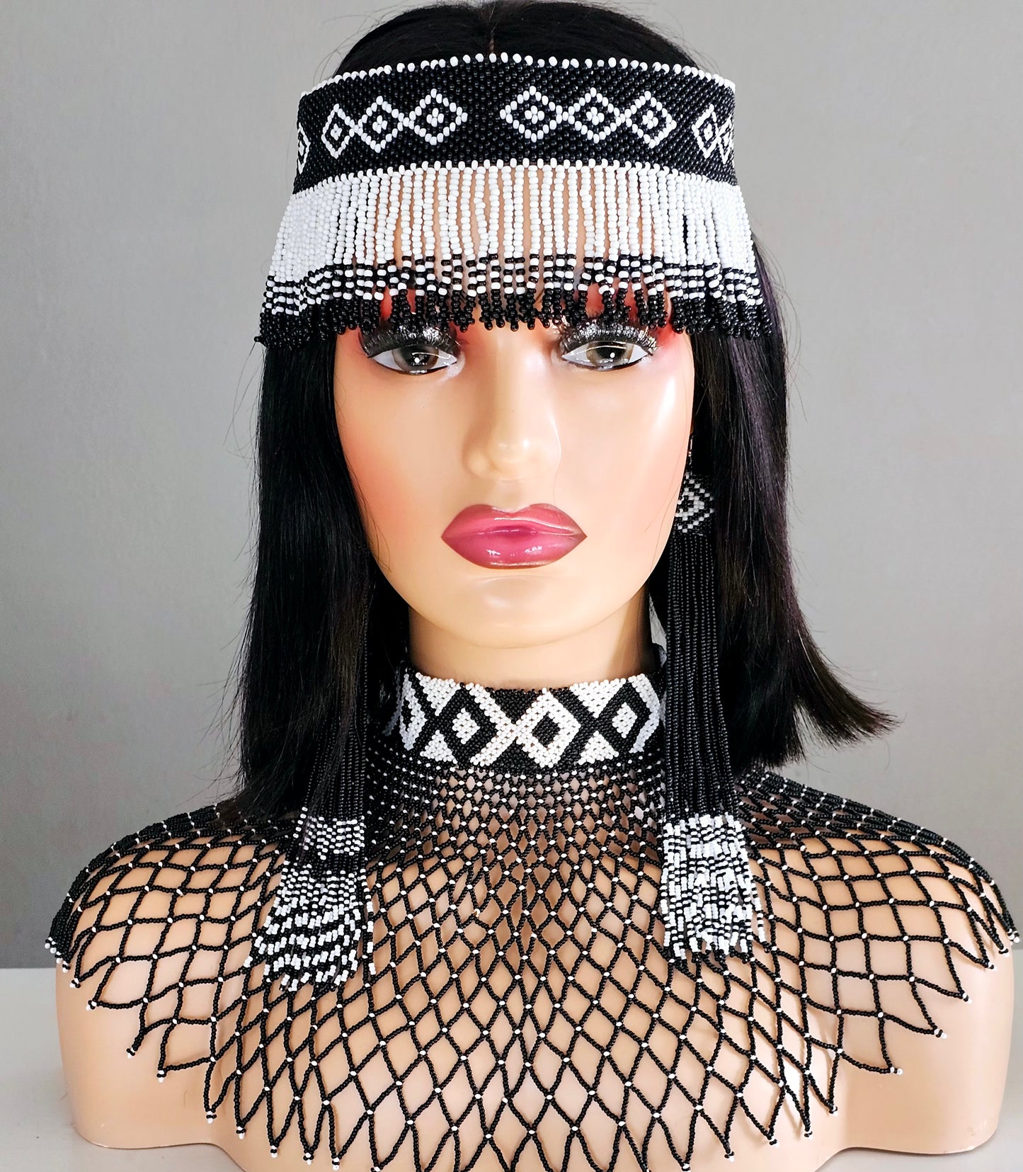 Oyi Beaded headpiece