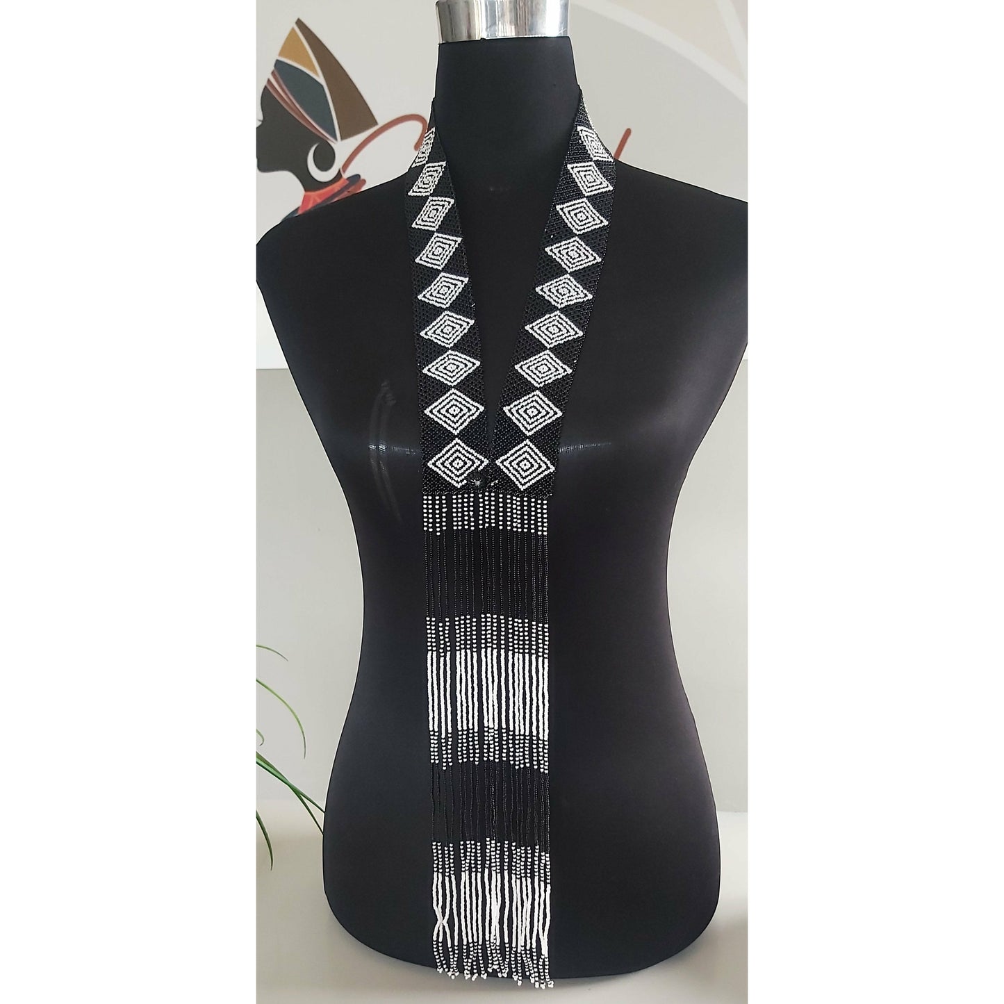 Vulakabini Neckpiece