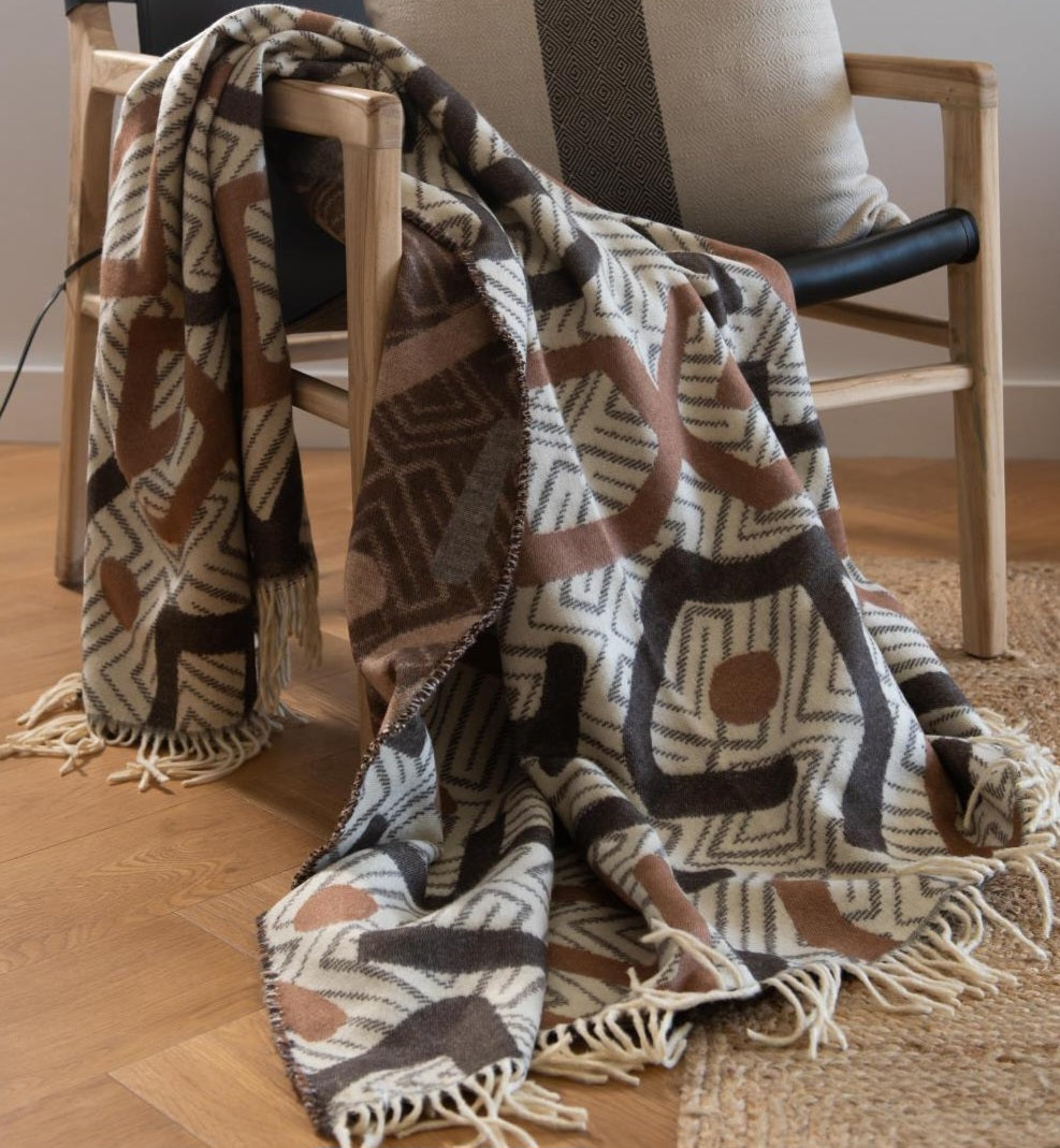 Shawl/ Throws