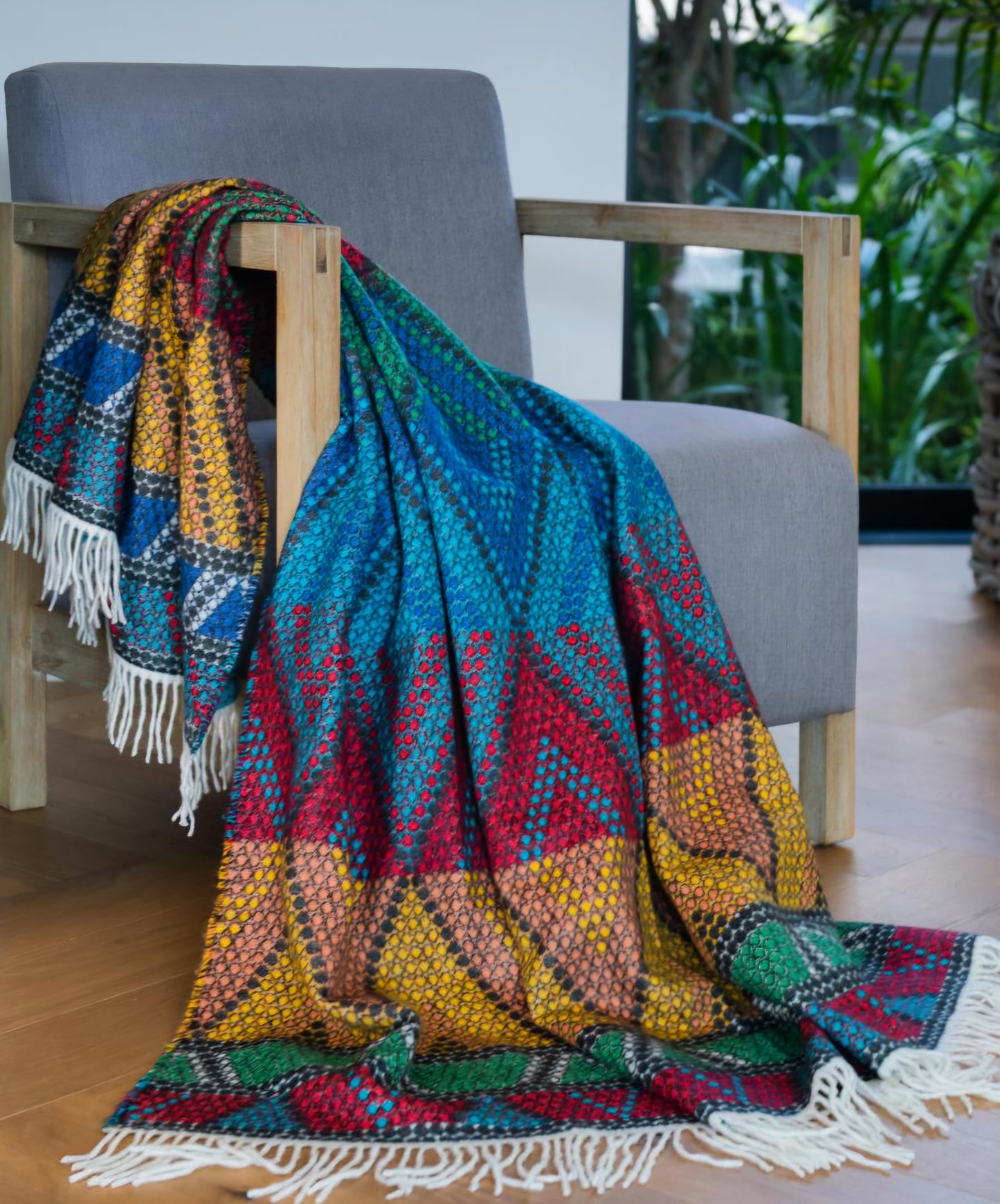 Shawl/ Throws