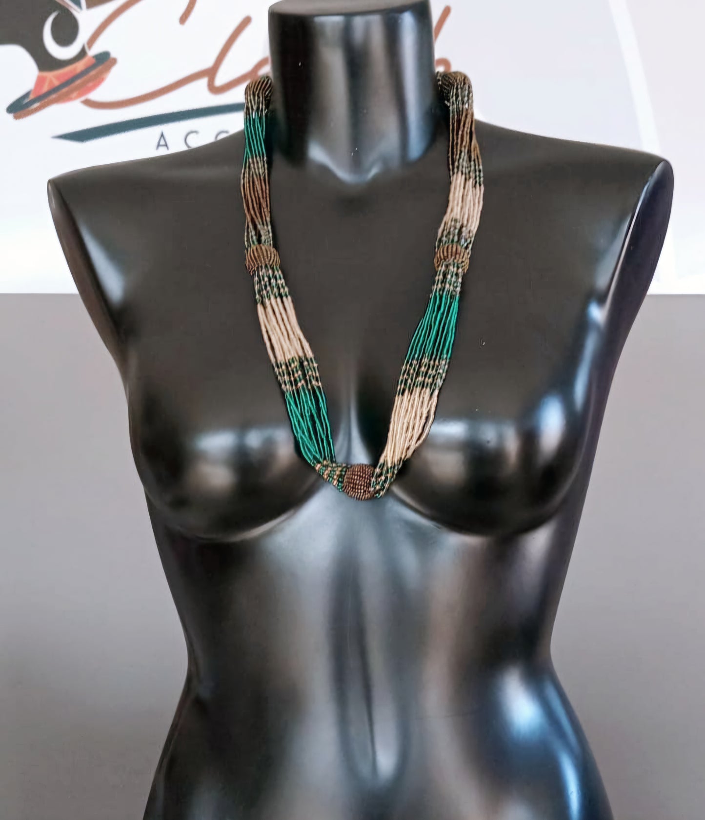 Mvovo Beaded Neckpiece